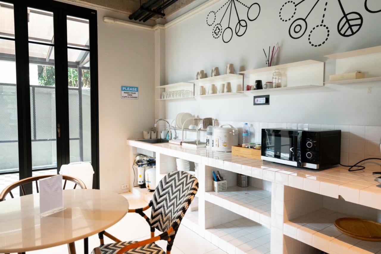 Bedspread Hostel (Adults Only) Bangkok Exterior foto