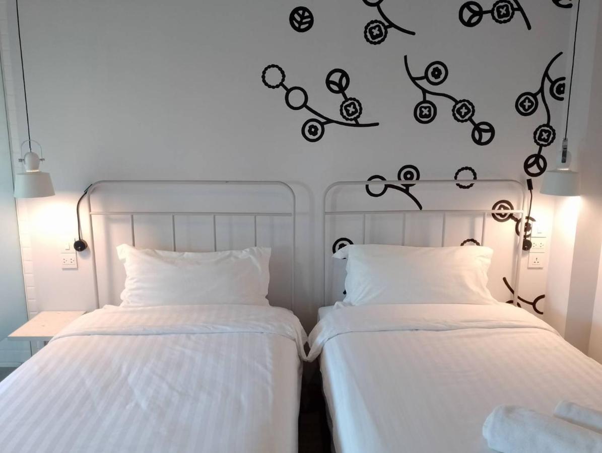 Bedspread Hostel (Adults Only) Bangkok Exterior foto