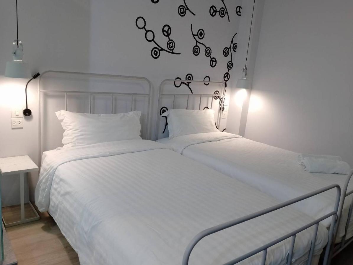 Bedspread Hostel (Adults Only) Bangkok Exterior foto