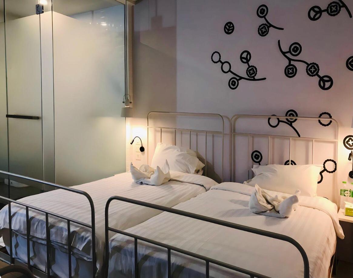 Bedspread Hostel (Adults Only) Bangkok Exterior foto